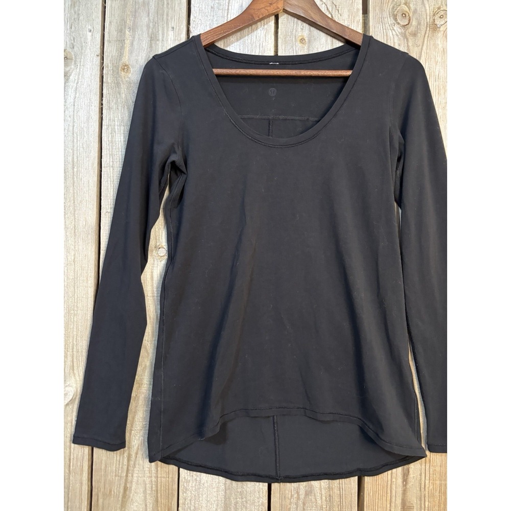Lululemon‎ Women's Black Long Sleeve Scoop Neck Yoga Workout Top XS